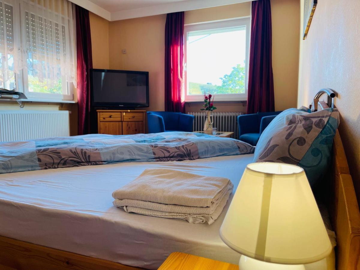 Hotel Ochsen Ortenberg  エクステリア 写真